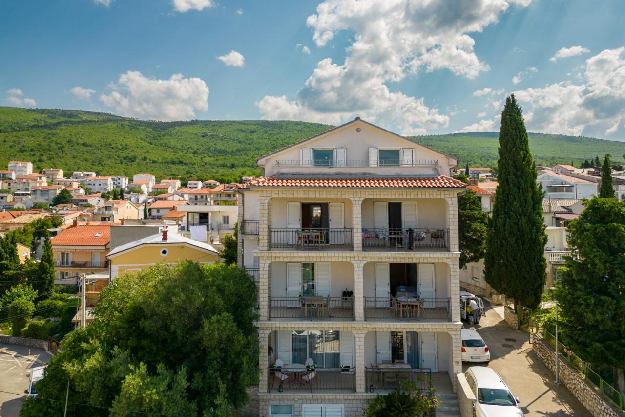 Apartments Lonzor I Selce Buitenkant foto