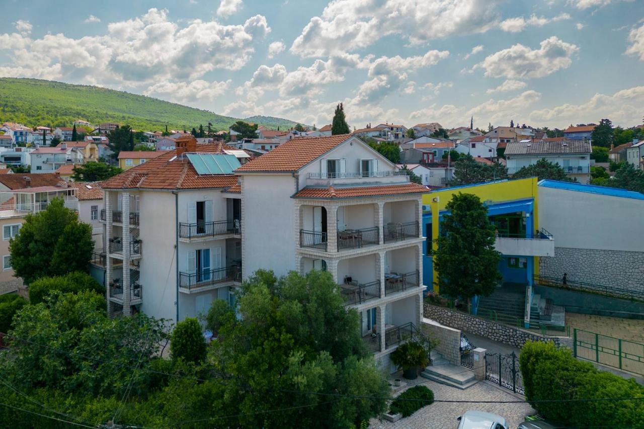 Apartments Lonzor I Selce Buitenkant foto